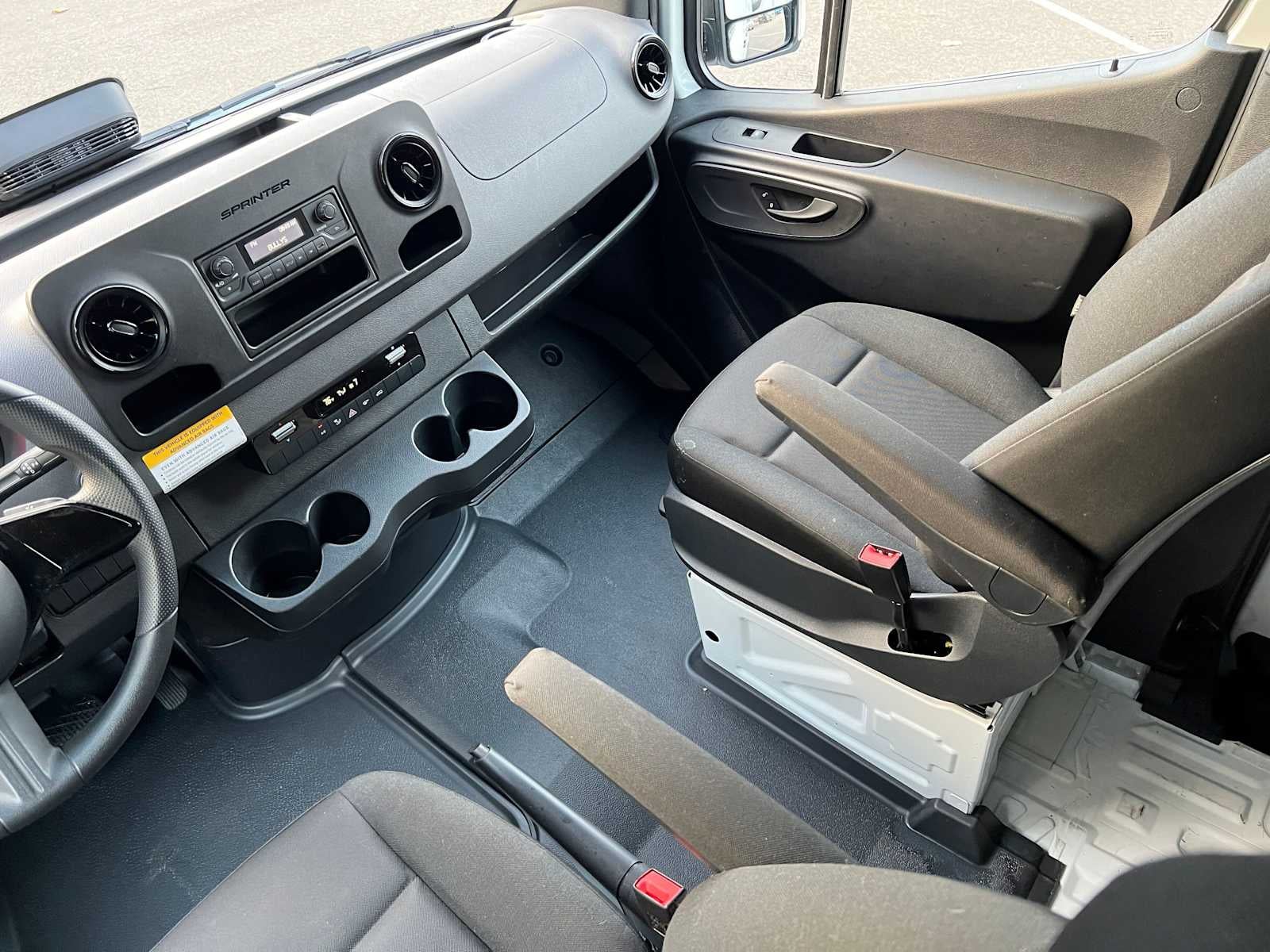 2025 Mercedes-Benz Sprinter Cargo 2500 Standard Roof I4 Diesel 144 RWD