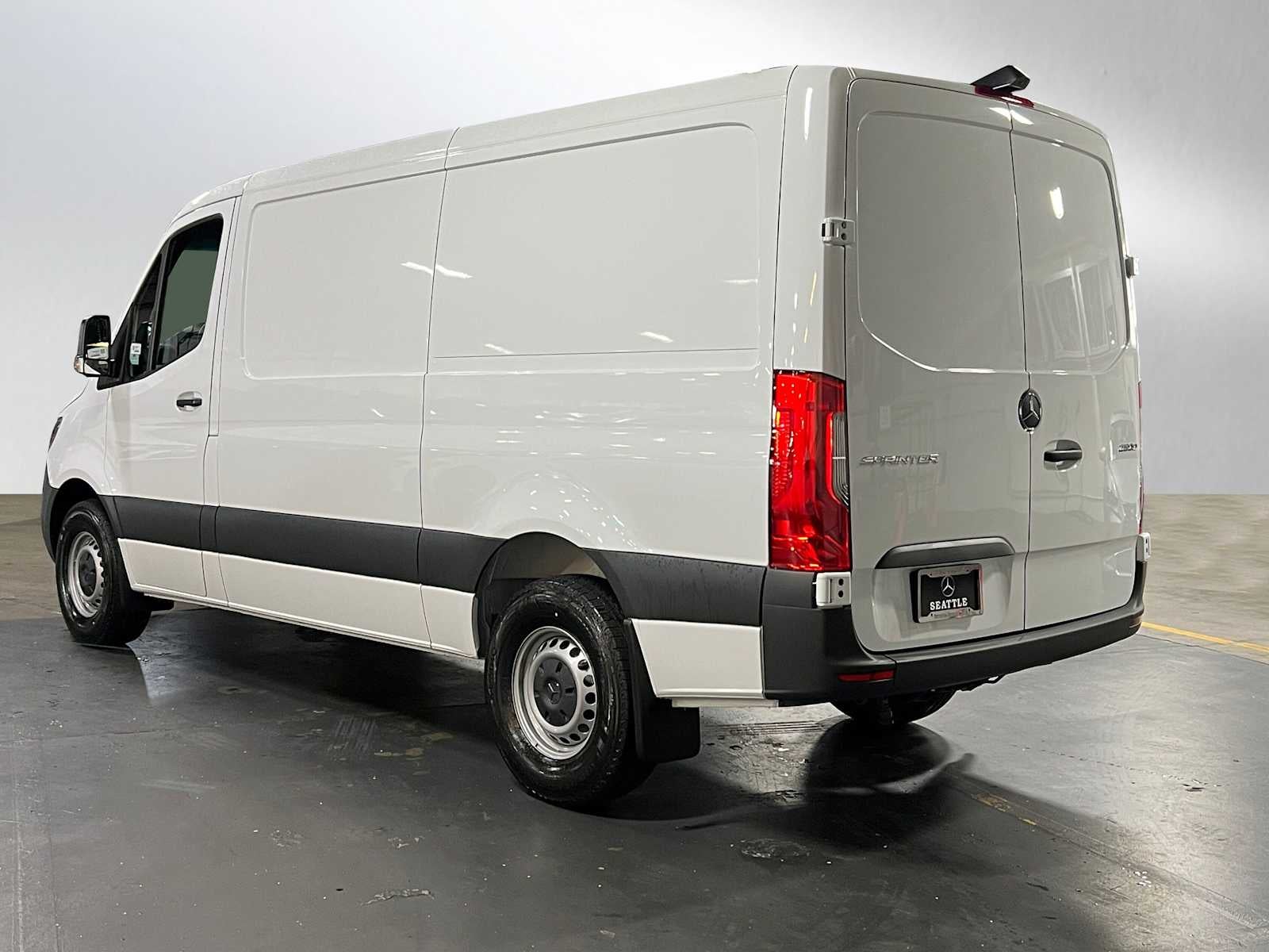 2025 Mercedes-Benz Sprinter Cargo Van 2500 Standard Roof I4 Diesel 144" RWD