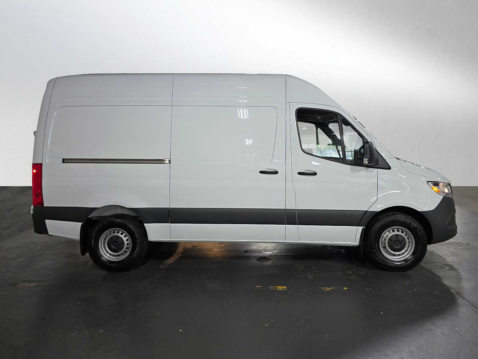 2025 Mercedes-Benz Sprinter Cargo Van 2500 Standard Roof I4 Diesel 144 RWD