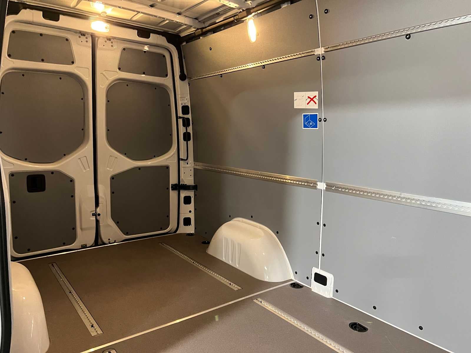 2026 Mercedes-Benz Sprinter 2500 Standard Roof I4 Diesel 144 RWD