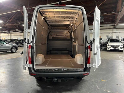 2026 Mercedes-Benz Sprinter 2500 Standard Roof I4 Diesel 144 RWD