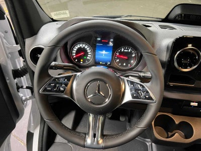 2026 Mercedes-Benz Sprinter 2500 Standard Roof I4 Diesel 144 RWD