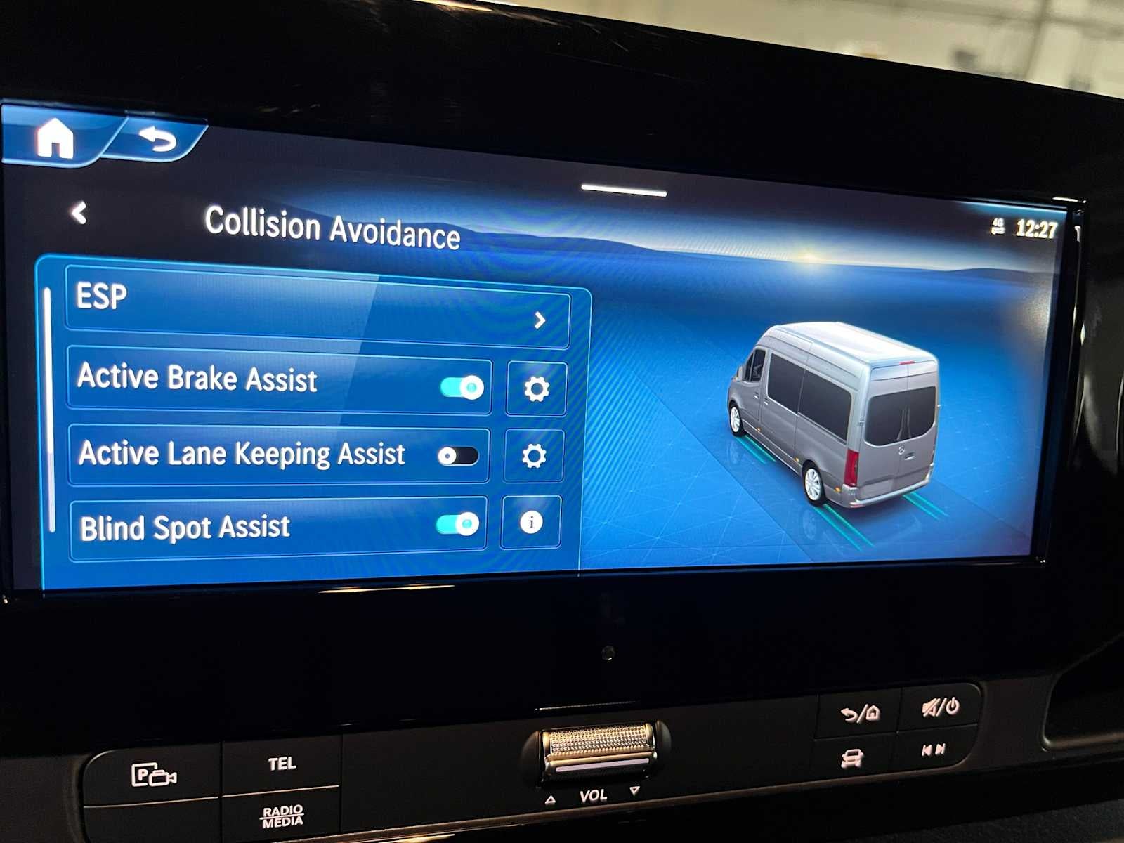 2026 Mercedes-Benz Sprinter 2500 Standard Roof I4 Diesel 144 RWD