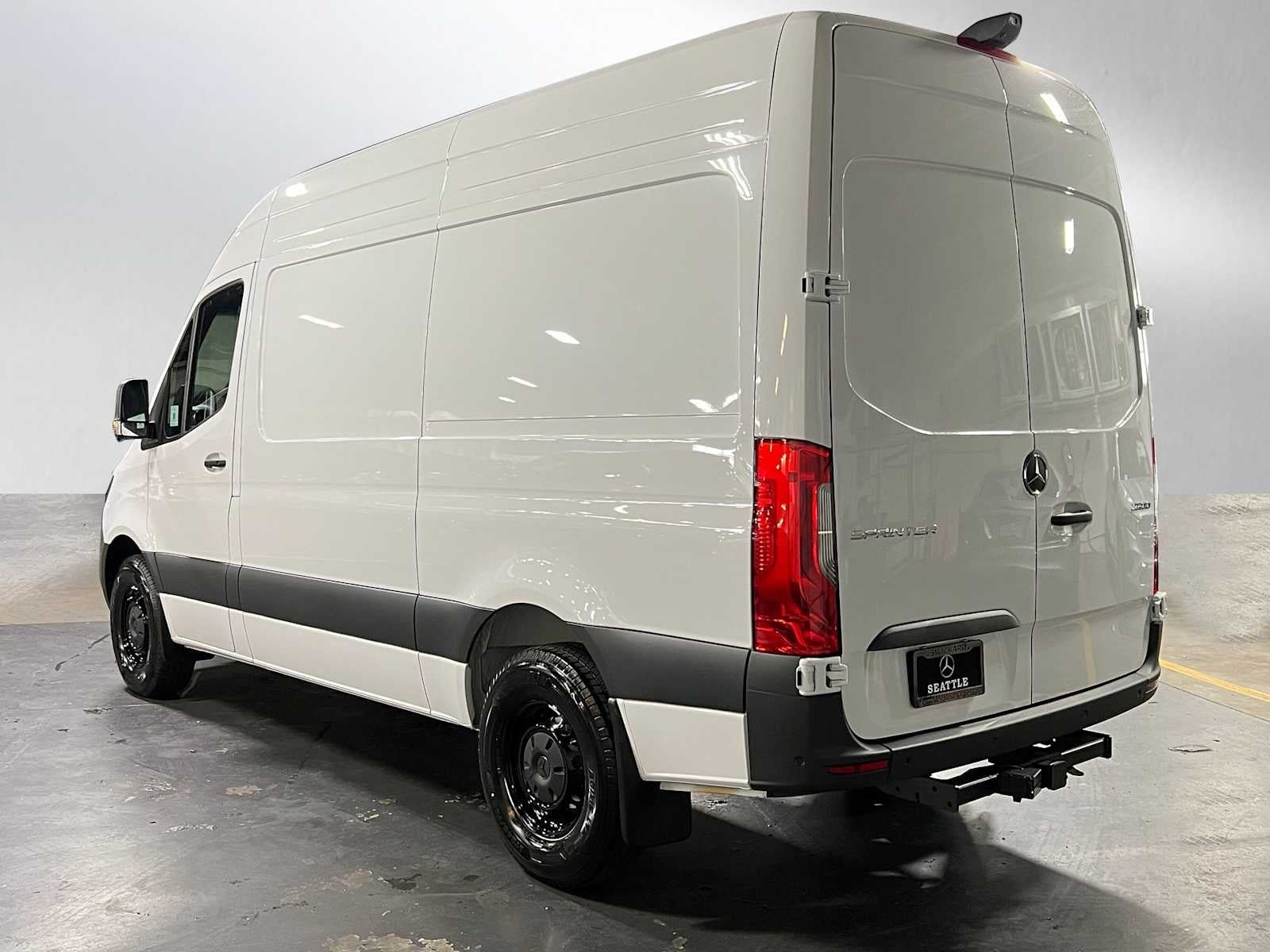2026 Mercedes-Benz Sprinter 2500 Standard Roof I4 Diesel 144 RWD
