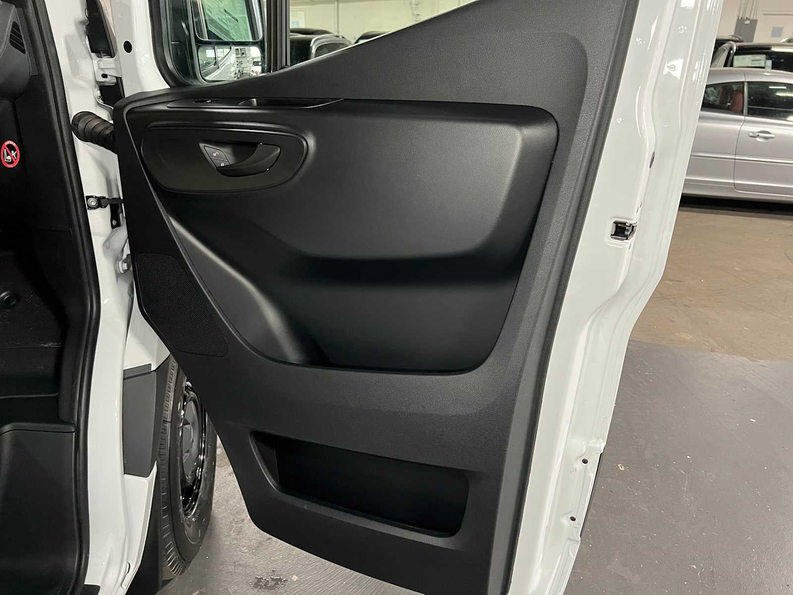 2026 Mercedes-Benz Sprinter 2500 Standard Roof I4 Diesel 144 RWD