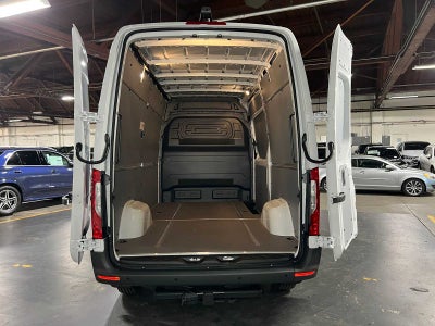 2026 Mercedes-Benz Sprinter 2500 Standard Roof I4 Diesel 144 RWD