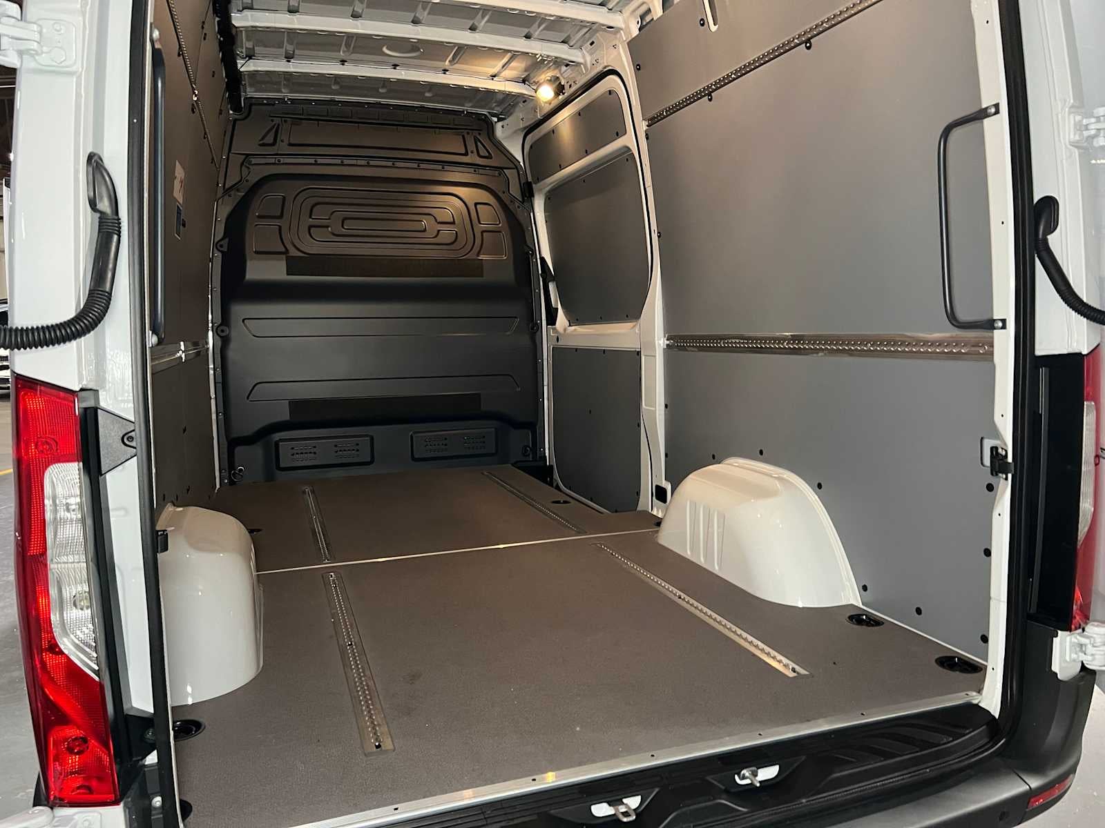 2026 Mercedes-Benz Sprinter 2500 Standard Roof I4 Diesel 144 RWD