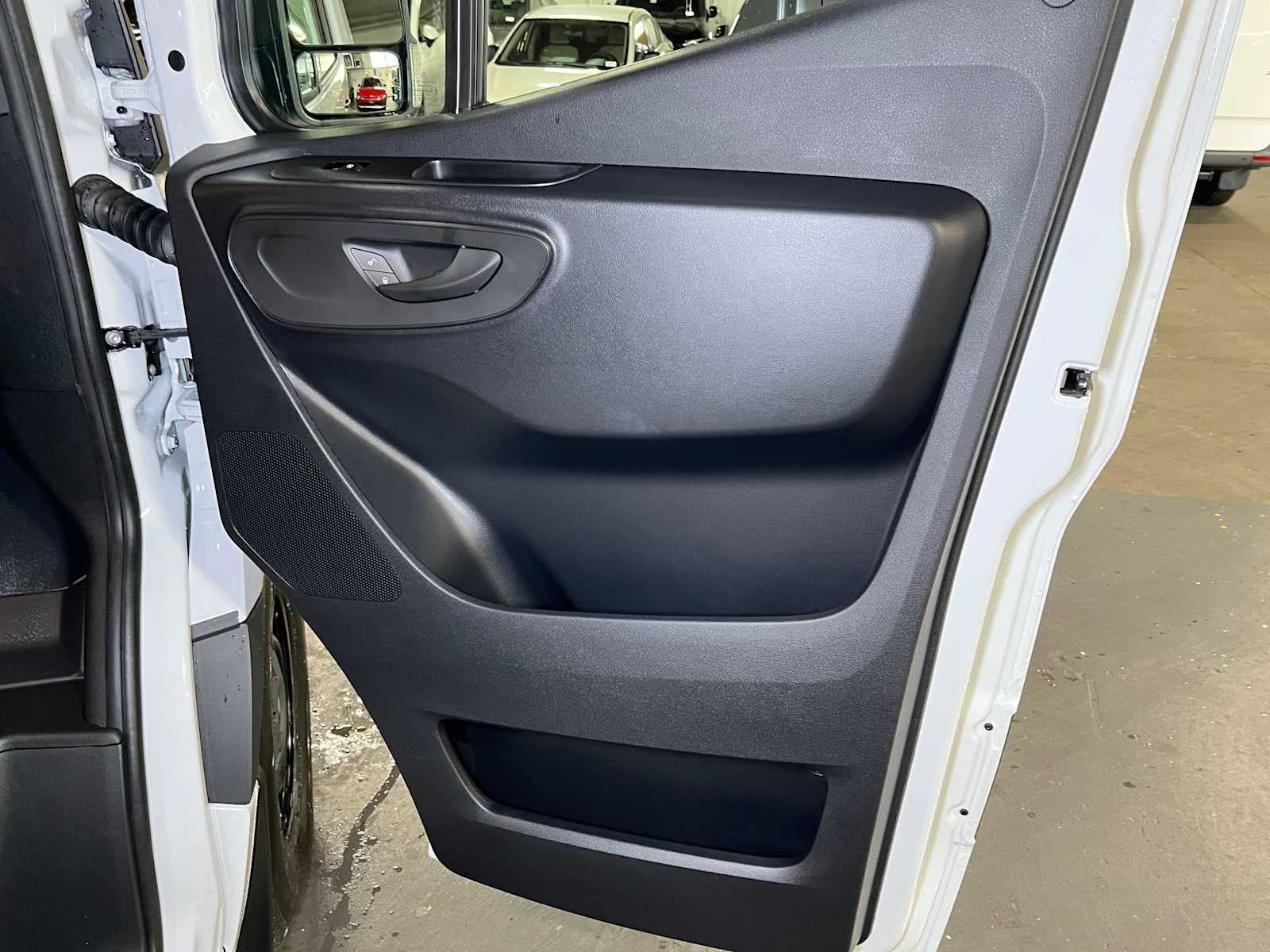 2026 Mercedes-Benz Sprinter Cargo 2500 Standard Roof I4 Diesel 144 RWD