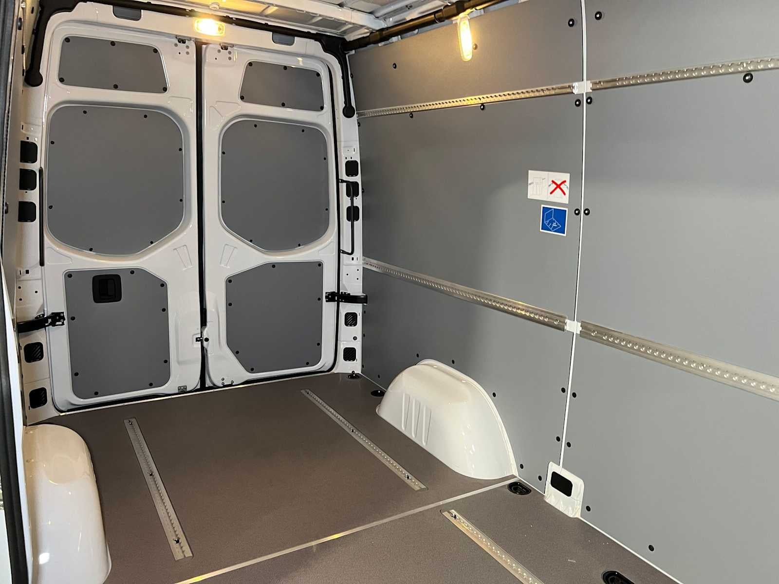 2026 Mercedes-Benz Sprinter Cargo 2500 Standard Roof I4 Diesel 144 RWD