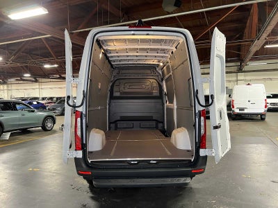 2026 Mercedes-Benz Sprinter Cargo 2500 Standard Roof I4 Diesel 144 RWD