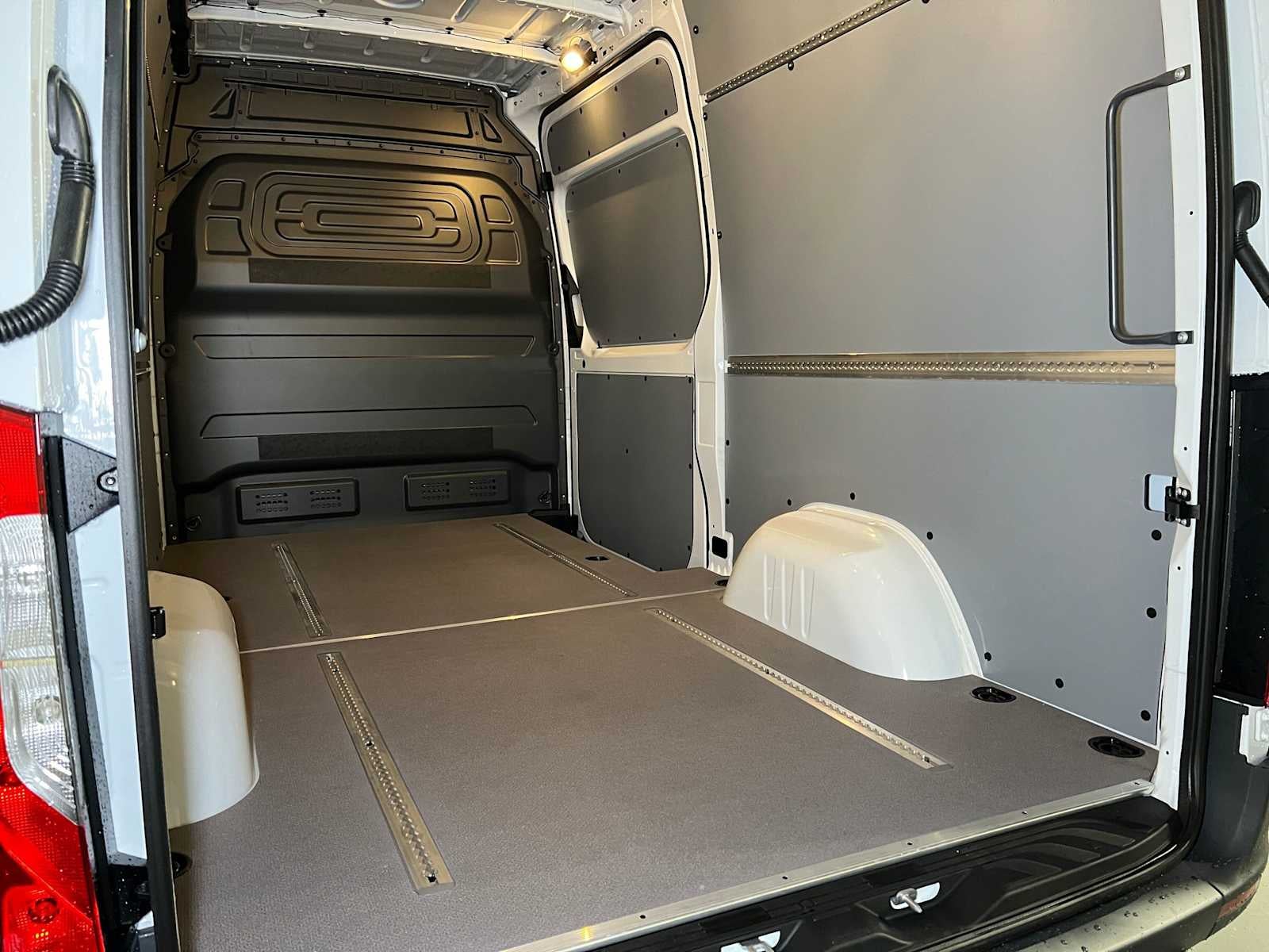 2026 Mercedes-Benz Sprinter Cargo 2500 Standard Roof I4 Diesel 144 RWD