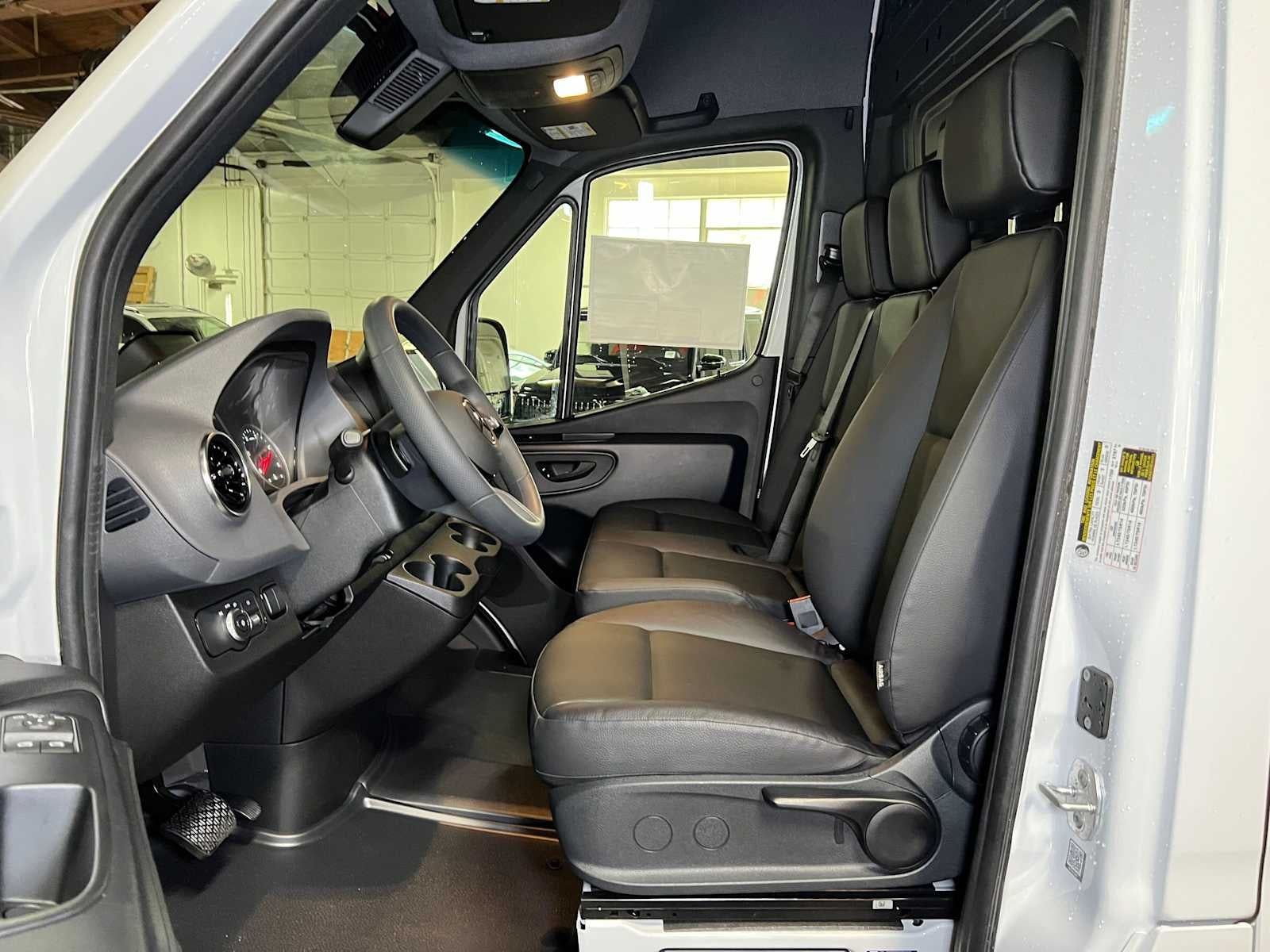 2026 Mercedes-Benz Sprinter Cargo 2500 Standard Roof I4 Diesel 144 RWD