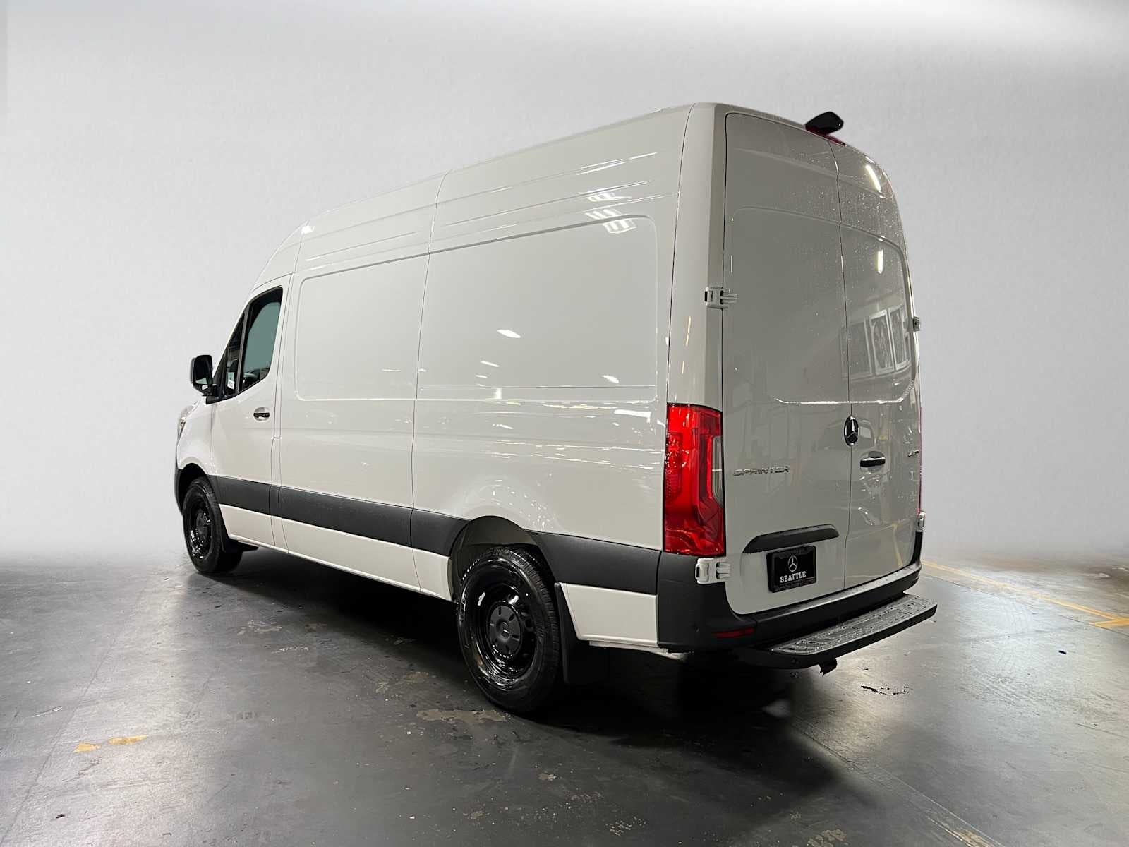 2026 Mercedes-Benz Sprinter Cargo 2500 Standard Roof I4 Diesel 144 RWD