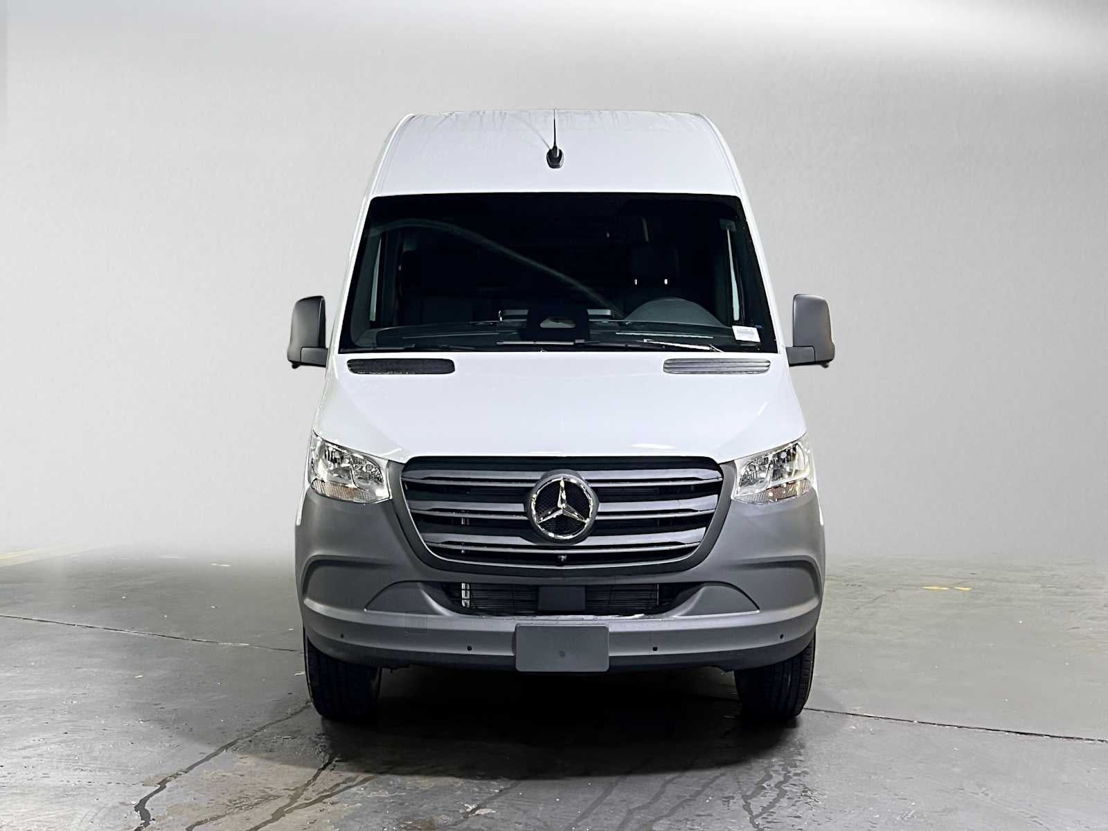 2026 Mercedes-Benz Sprinter Cargo 2500 Standard Roof I4 Diesel 144 RWD