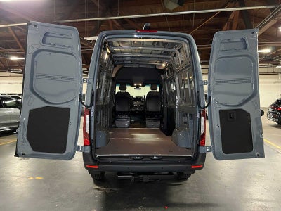 2026 Mercedes-Benz Sprinter Cargo 2500 Standard Roof I4 Diesel 144 RWD