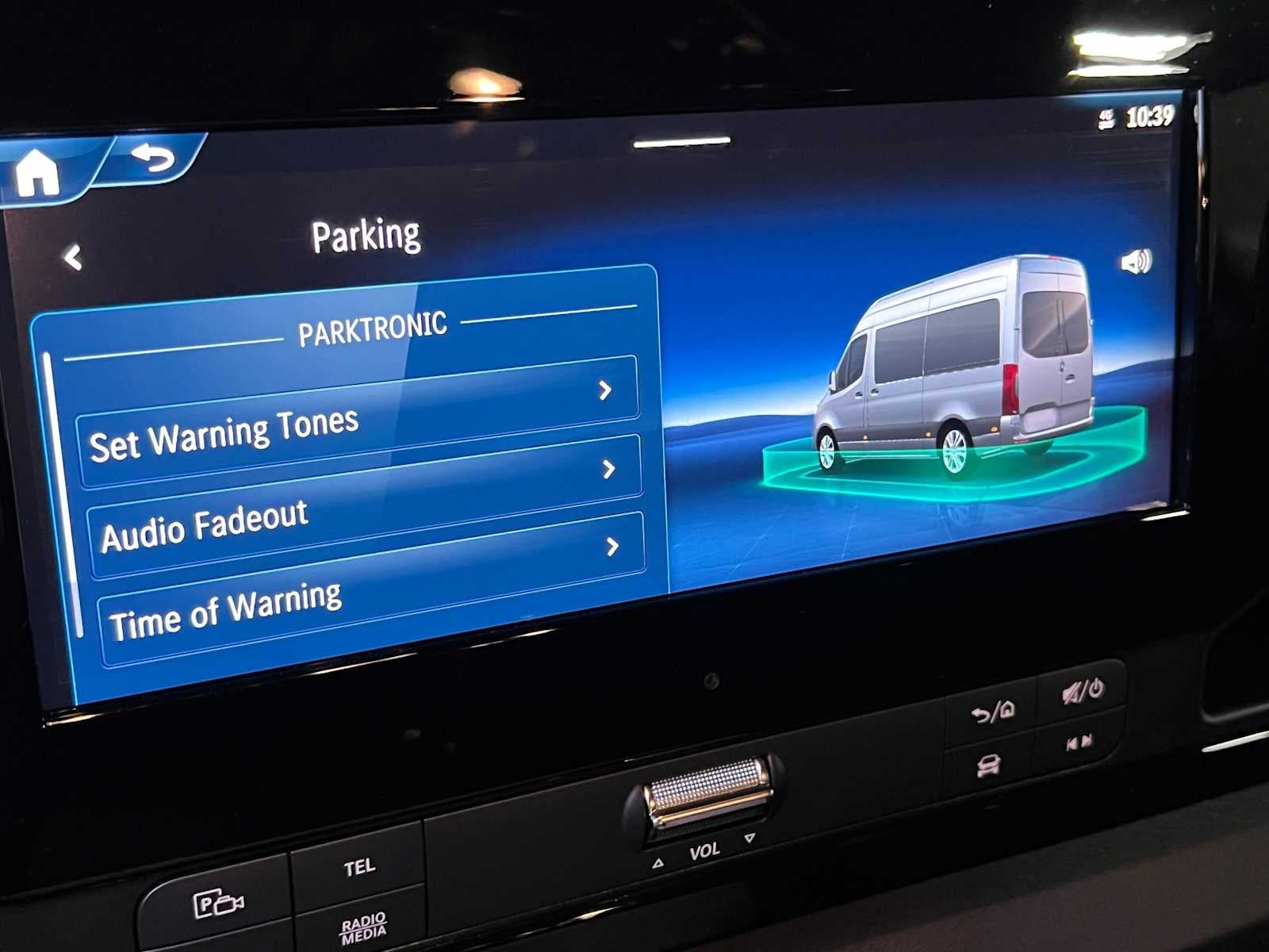 2026 Mercedes-Benz Sprinter Cargo 2500 Standard Roof I4 Diesel 144 RWD
