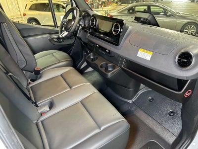 2026 Mercedes-Benz Sprinter 2500 Standard Roof I4 Diesel 144 RWD