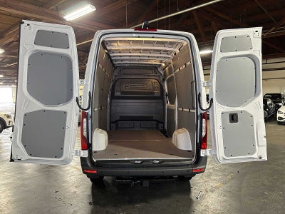 2026 Mercedes-Benz Sprinter 2500 Standard Roof I4 Diesel 144 RWD