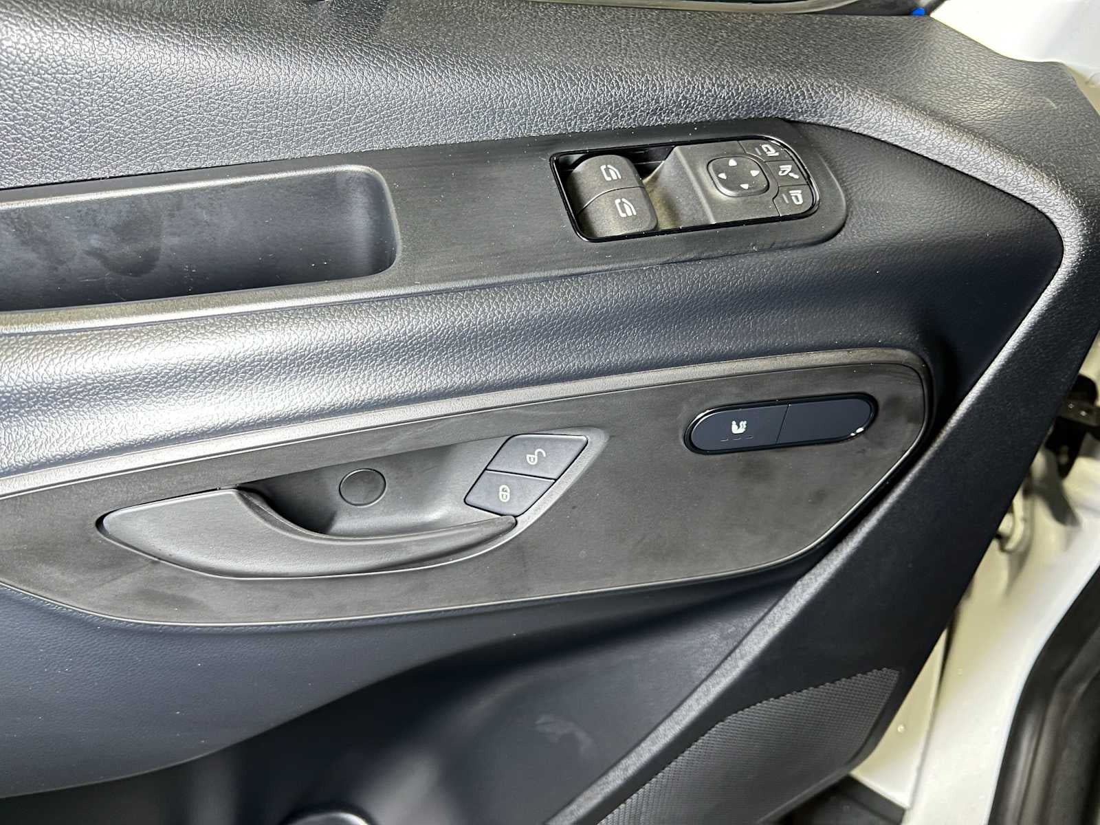 2026 Mercedes-Benz Sprinter 2500 Standard Roof I4 Diesel 144 RWD