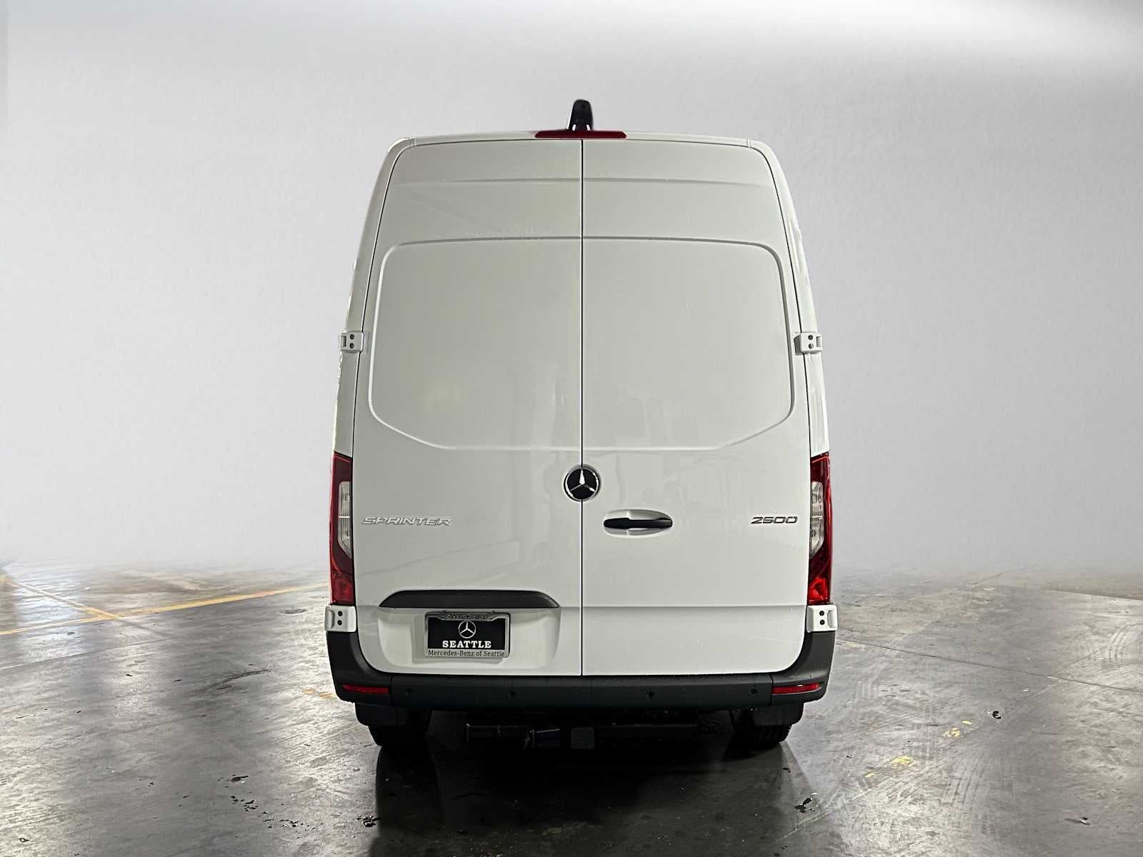 2026 Mercedes-Benz Sprinter 2500 Standard Roof I4 Diesel 144 RWD