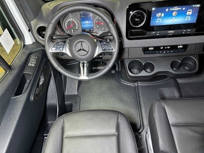 2026 Mercedes-Benz Sprinter 2500 Standard Roof I4 Diesel 144 RWD