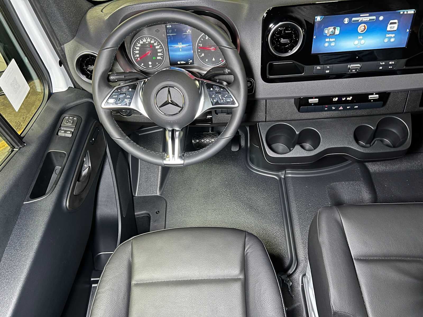 2026 Mercedes-Benz Sprinter 2500 Standard Roof I4 Diesel 144 RWD