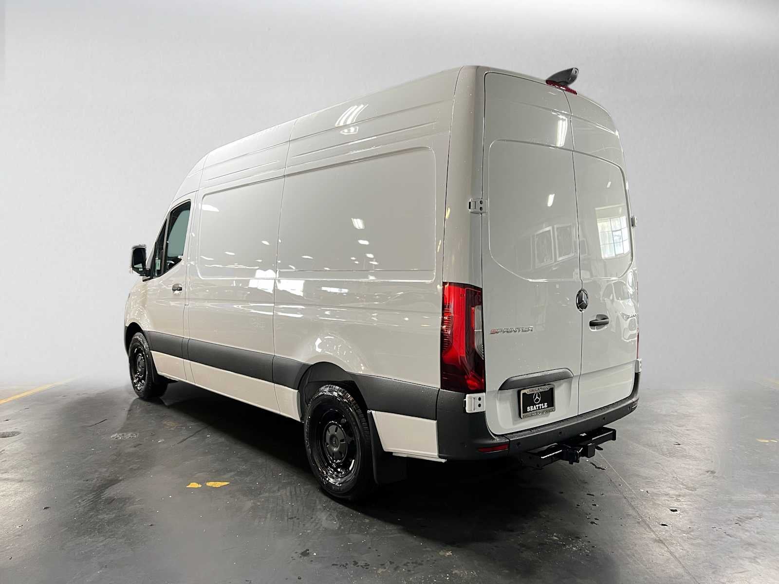 2026 Mercedes-Benz Sprinter 2500 Standard Roof I4 Diesel 144 RWD