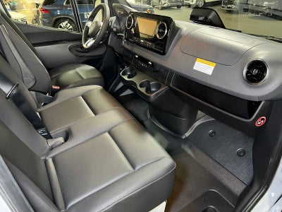 2026 Mercedes-Benz Sprinter Cargo 2500 Standard Roof I4 Diesel 144 RWD
