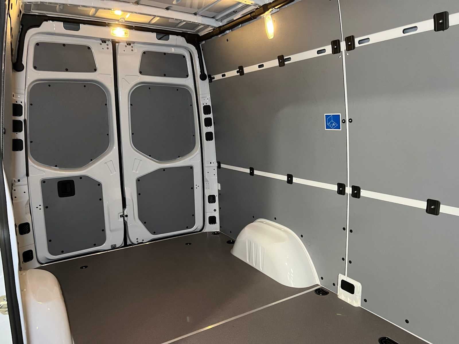 2026 Mercedes-Benz Sprinter Cargo 2500 Standard Roof I4 Diesel 144 RWD