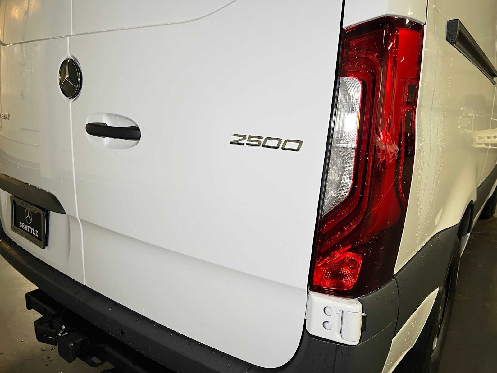 2026 Mercedes-Benz Sprinter Cargo 2500 Standard Roof I4 Diesel 144 RWD