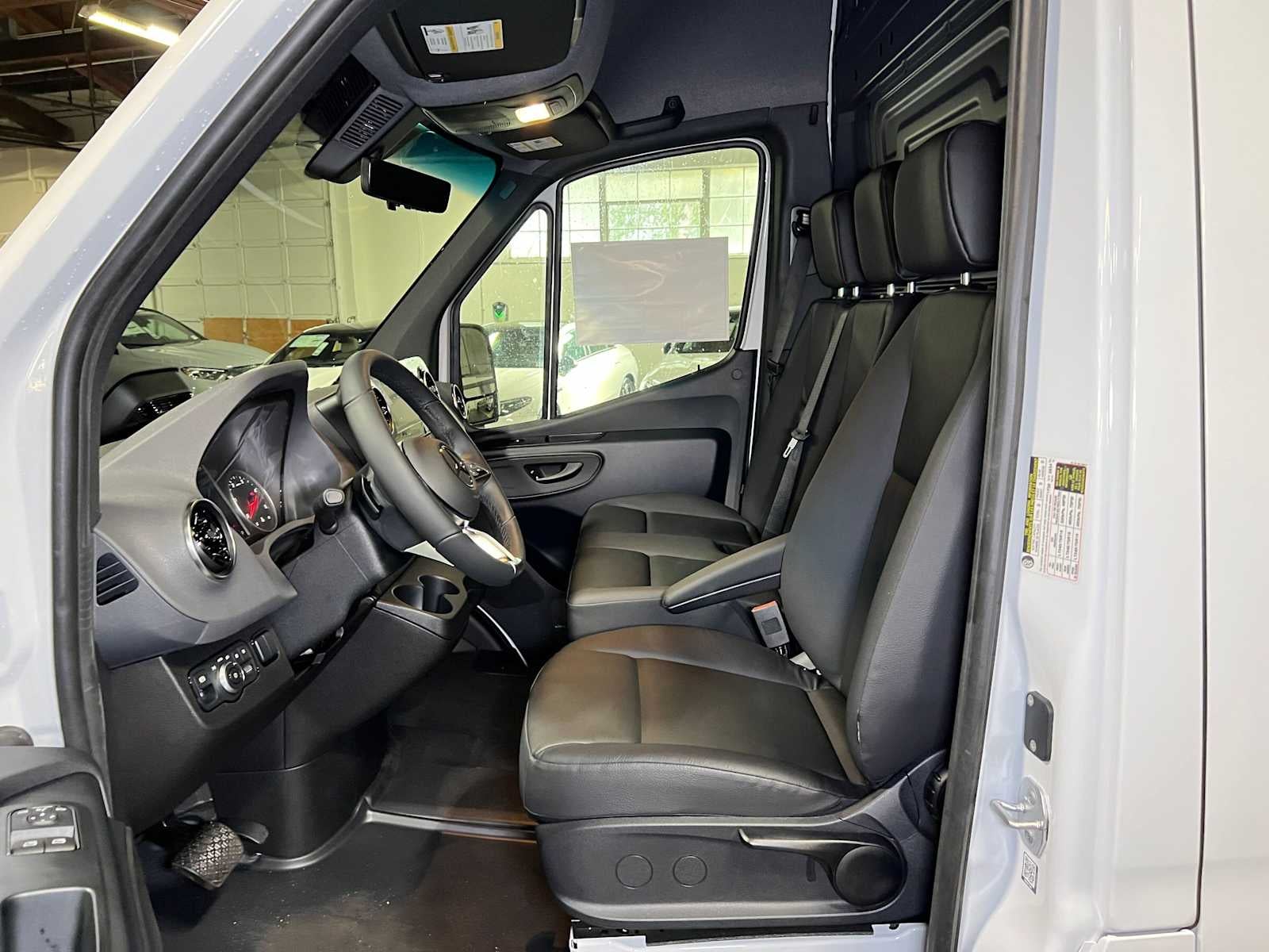 2026 Mercedes-Benz Sprinter Cargo 2500 Standard Roof I4 Diesel 144 RWD