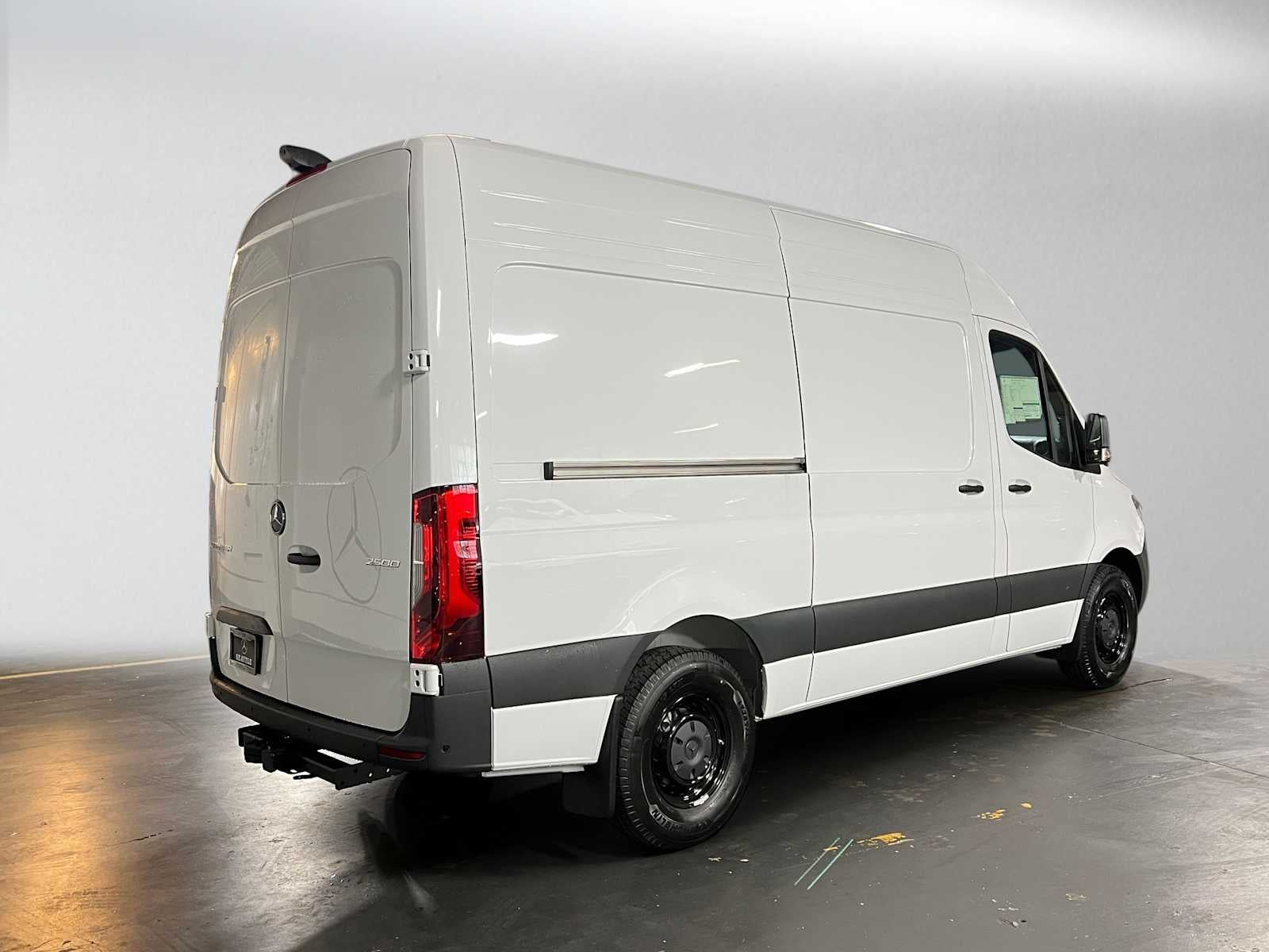 2026 Mercedes-Benz Sprinter Cargo 2500 Standard Roof I4 Diesel 144 RWD