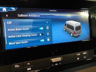 2026 Mercedes-Benz Sprinter Cargo 2500 Standard Roof I4 Diesel 144 RWD