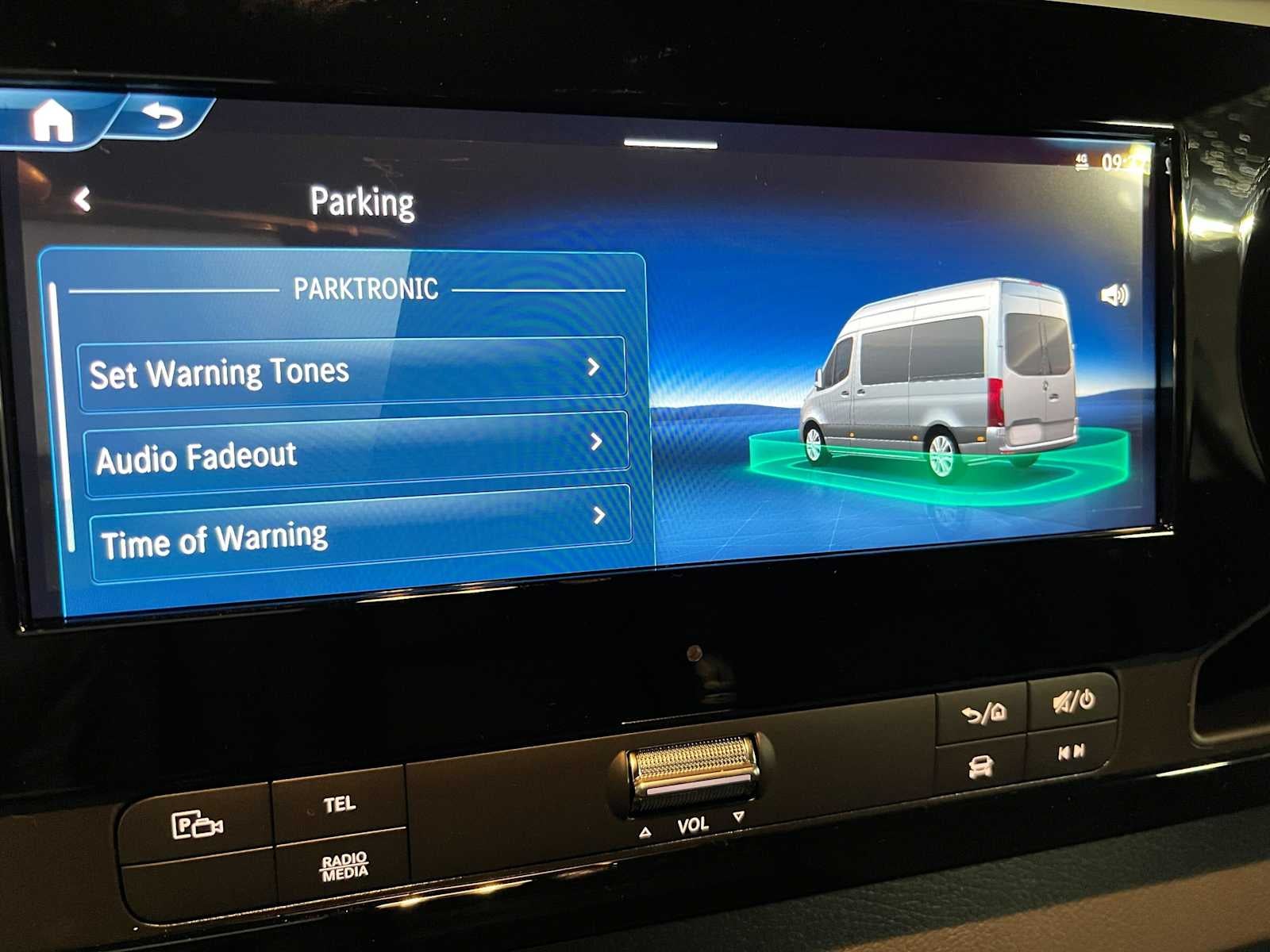 2026 Mercedes-Benz Sprinter Cargo 2500 Standard Roof I4 Diesel 144 RWD