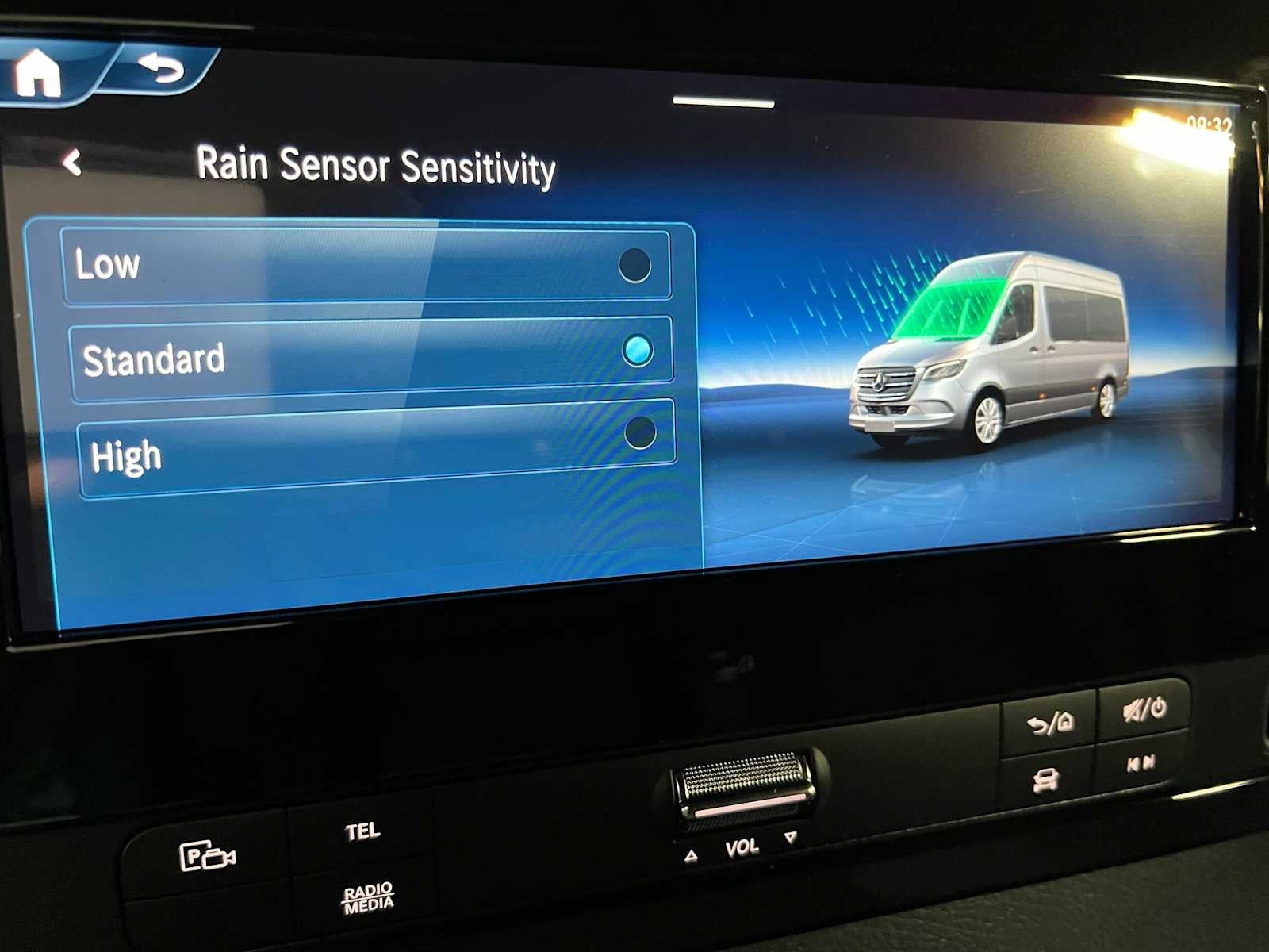 2026 Mercedes-Benz Sprinter Cargo 2500 Standard Roof I4 Diesel 144 RWD