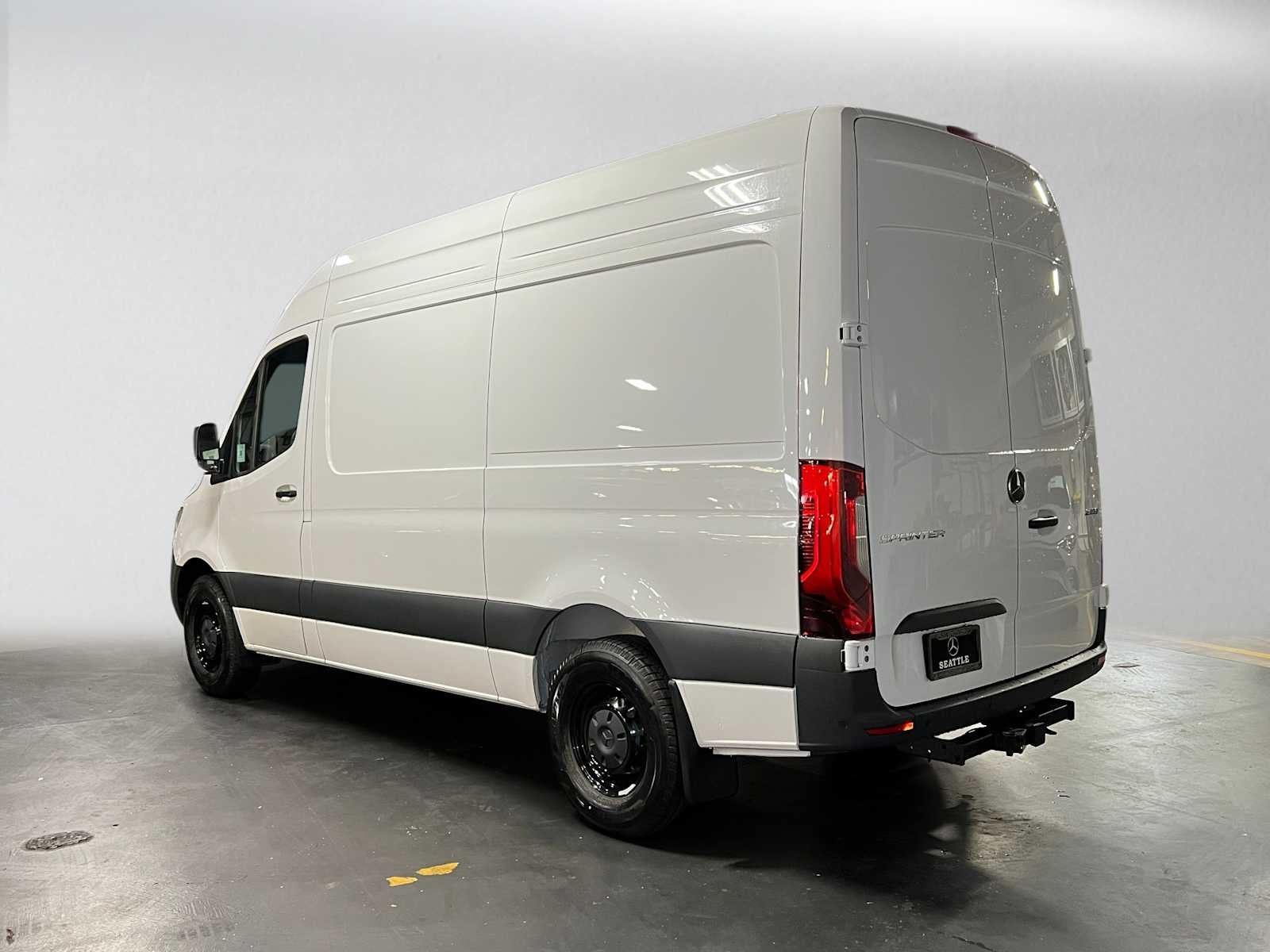 2026 Mercedes-Benz Sprinter Cargo 2500 Standard Roof I4 Diesel 144 RWD