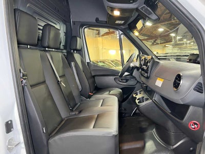 2026 Mercedes-Benz Sprinter Cargo 2500 Standard Roof I4 Diesel 144 RWD