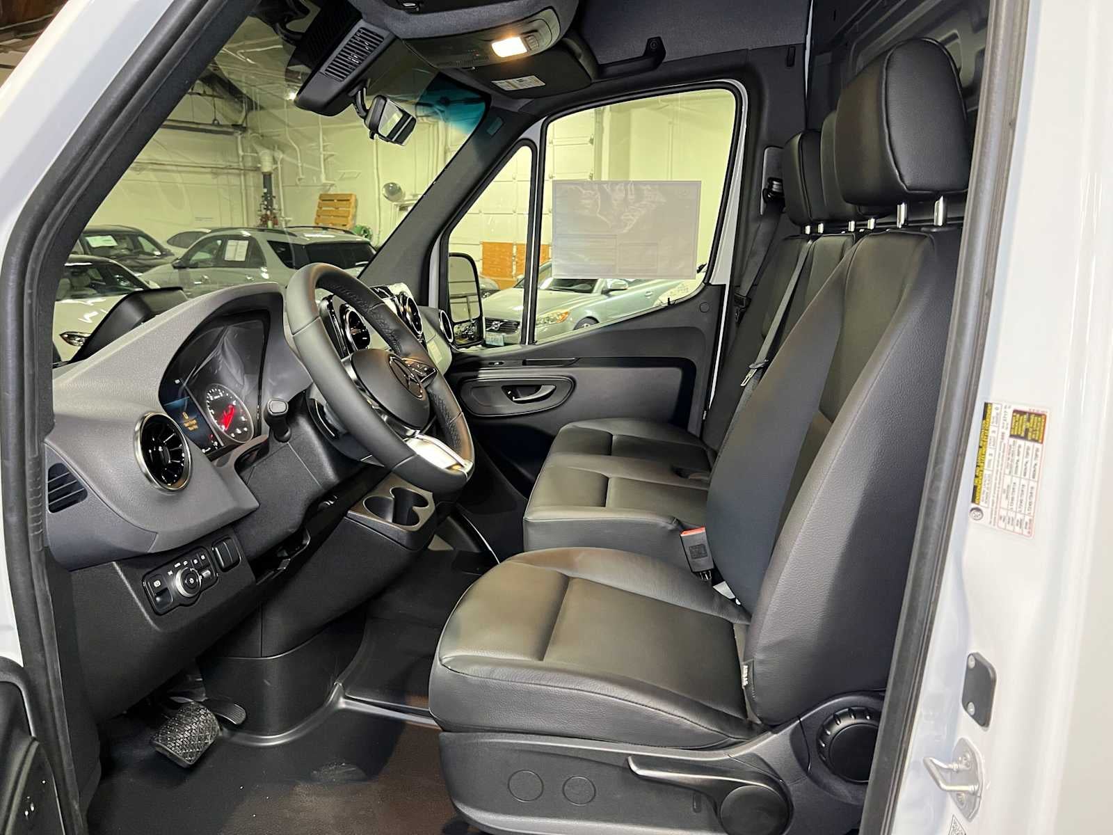 2026 Mercedes-Benz Sprinter Cargo 2500 Standard Roof I4 Diesel 144 RWD