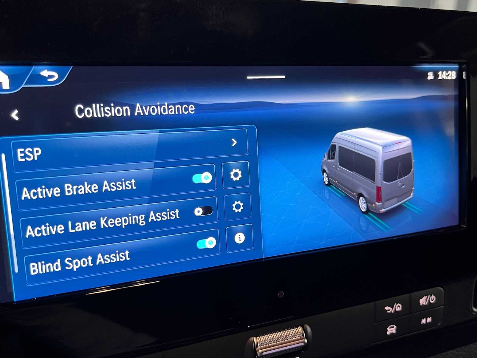 2026 Mercedes-Benz Sprinter Cargo 2500 Standard Roof I4 Diesel 144 RWD