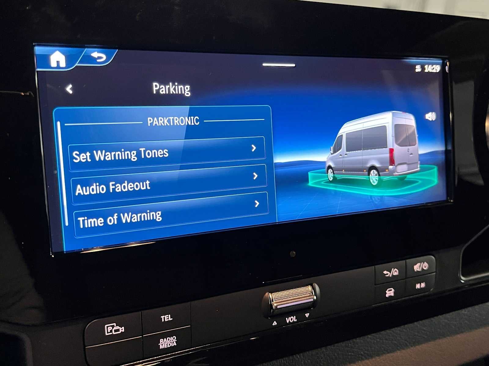 2026 Mercedes-Benz Sprinter Cargo 2500 Standard Roof I4 Diesel 144 RWD
