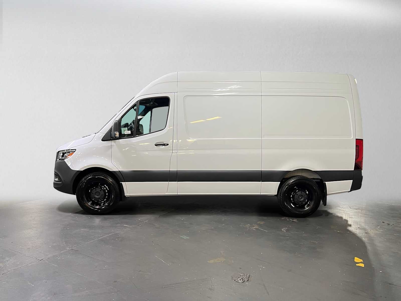 2026 Mercedes-Benz Sprinter Cargo 2500 Standard Roof I4 Diesel 144 RWD