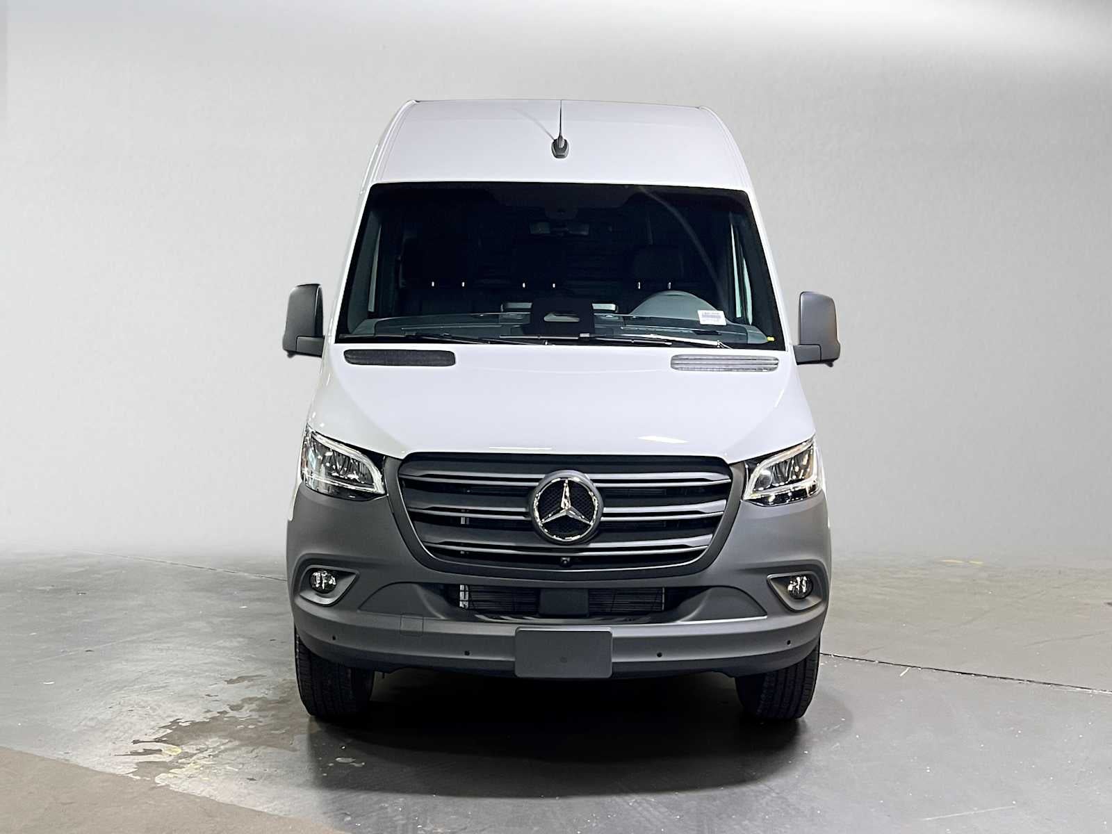 2026 Mercedes-Benz Sprinter Cargo 2500 Standard Roof I4 Diesel 144 RWD