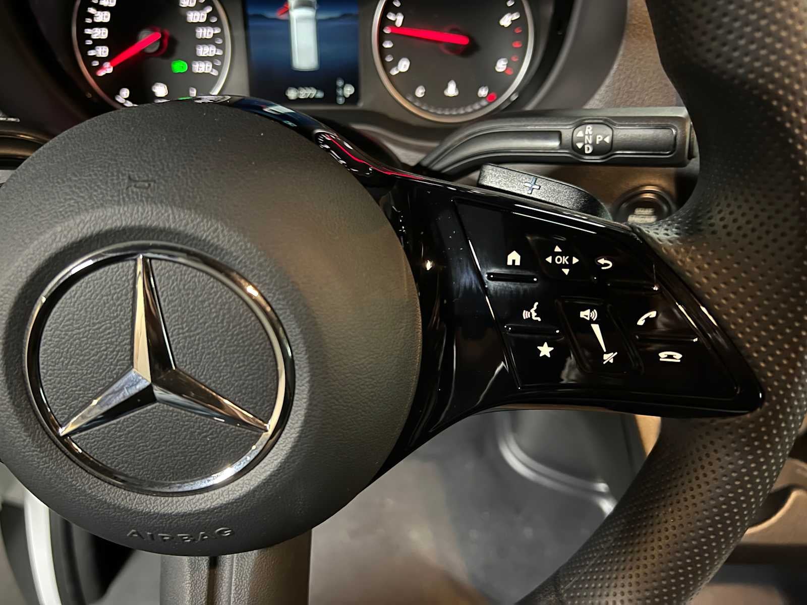 2025 Mercedes-Benz Sprinter Cargo Van 2500 Standard Roof I4 Diesel 144" RWD