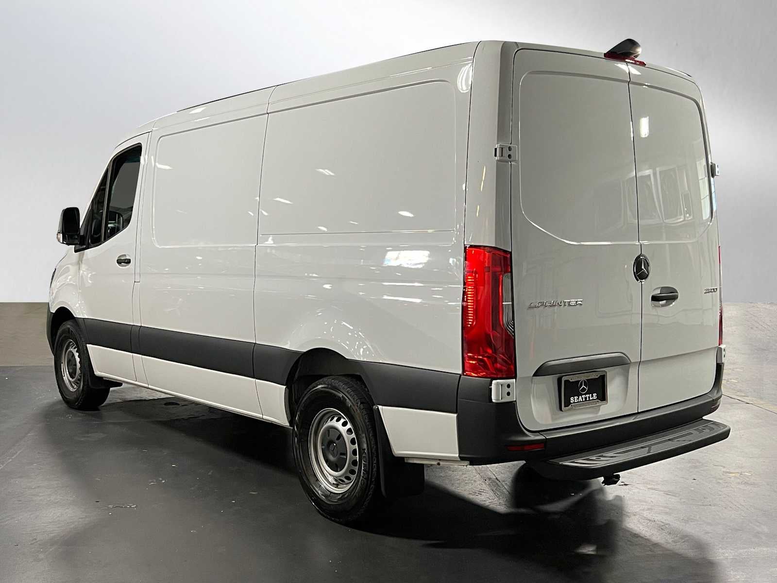 2025 Mercedes-Benz Sprinter Cargo Van 2500 Standard Roof I4 Diesel 144" RWD