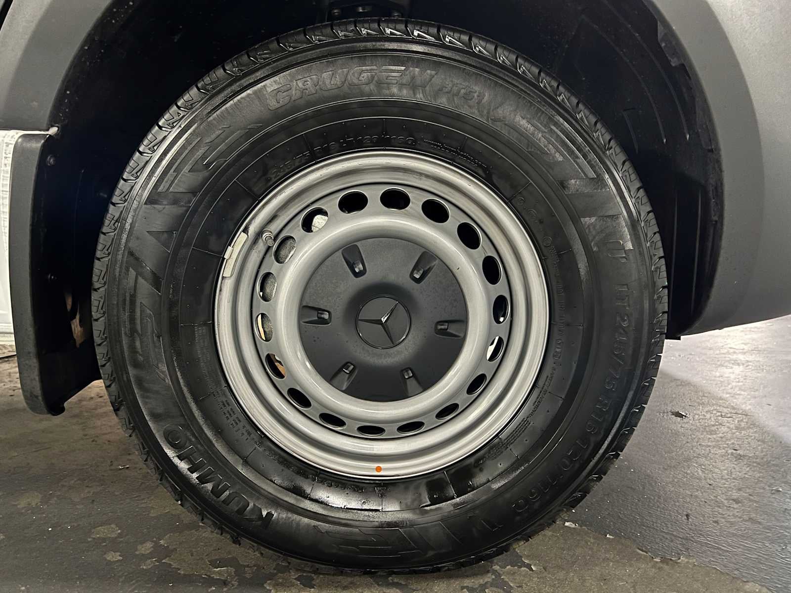 2025 Mercedes-Benz Sprinter Cargo Van 2500 Standard Roof I4 Diesel 144" RWD