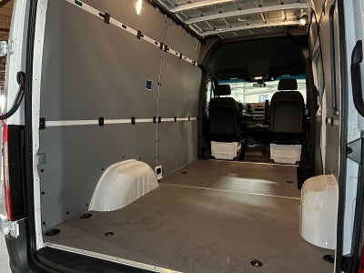 2025 Mercedes-Benz Sprinter Cargo Van 2500 Standard Roof I4 Diesel 144" RWD