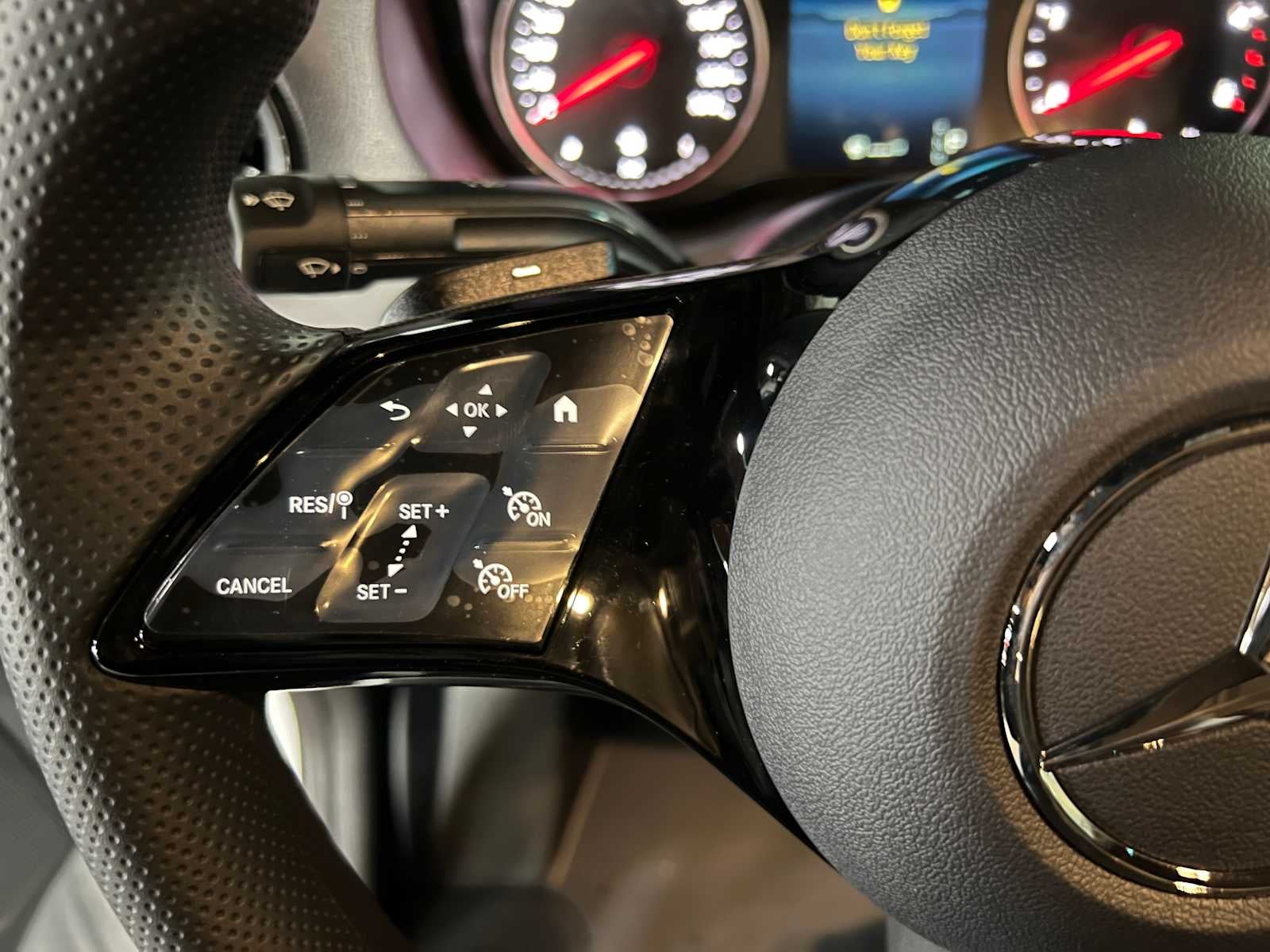 2025 Mercedes-Benz Sprinter Cargo Van 2500 Standard Roof I4 Diesel 144" RWD