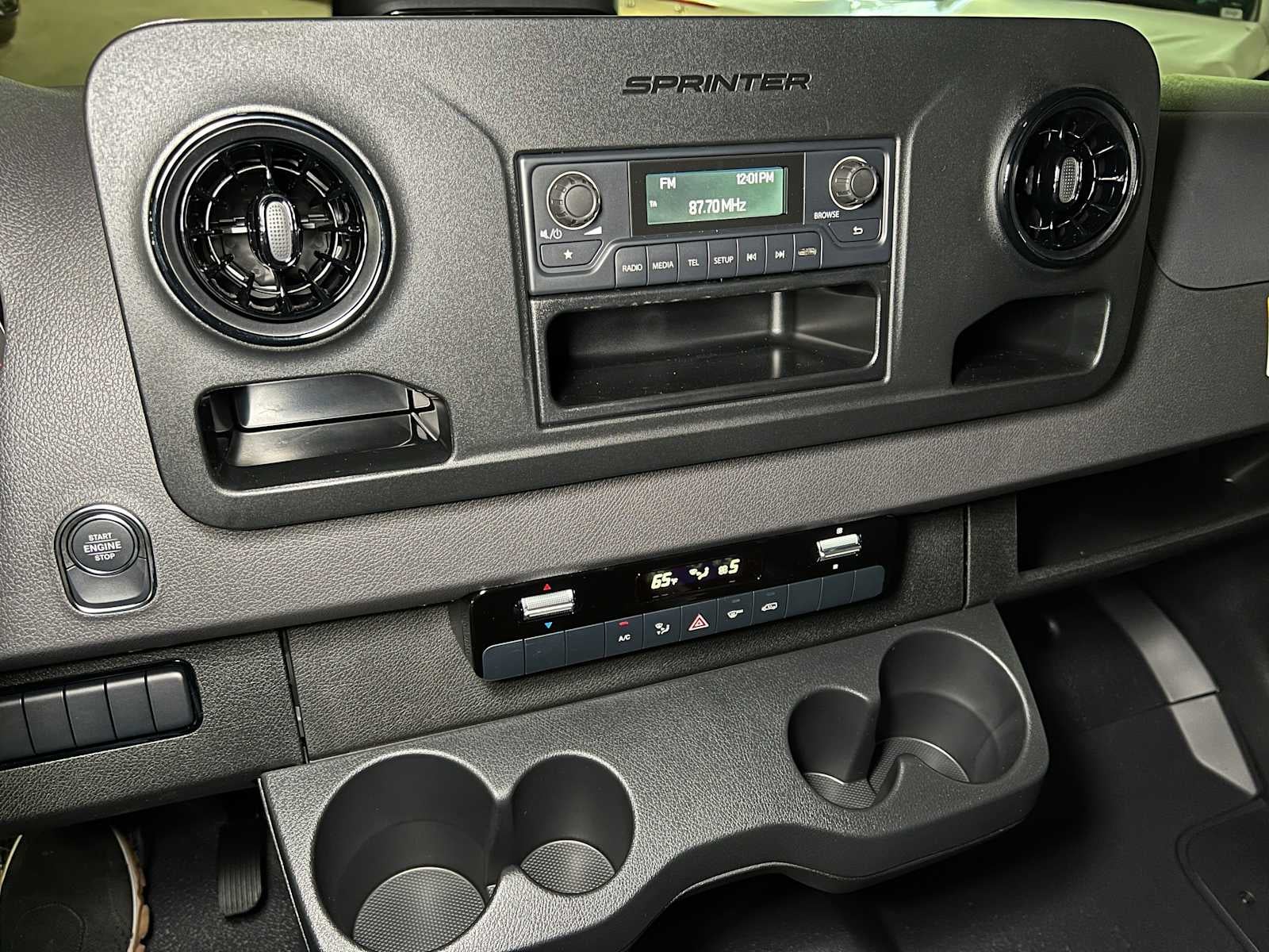 2025 Mercedes-Benz Sprinter Cargo Van 2500 Standard Roof I4 Diesel 144" RWD