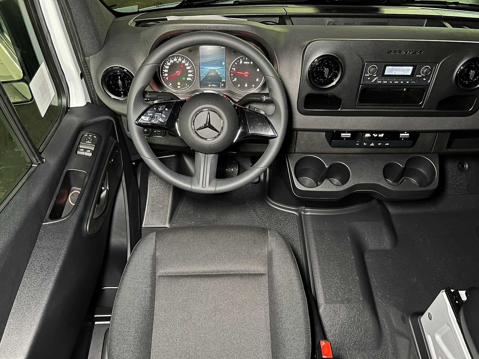 2025 Mercedes-Benz Sprinter Cargo Van 2500 Standard Roof I4 Diesel 144" RWD