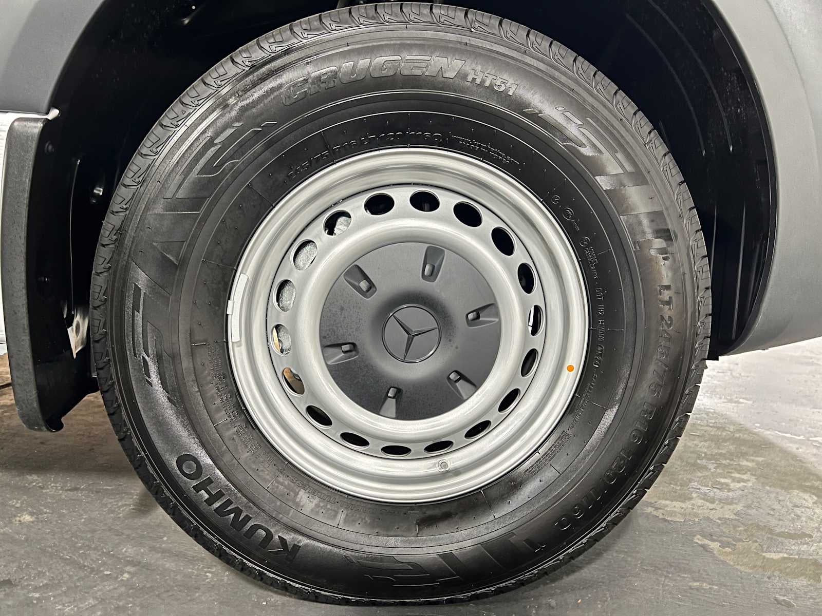 2025 Mercedes-Benz Sprinter Cargo Van 2500 Standard Roof I4 Diesel 144" RWD